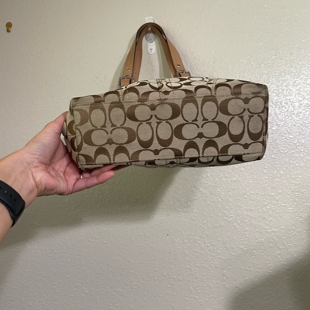 Coach Tan and Brown Signature Tote - Picture 5 of 11
